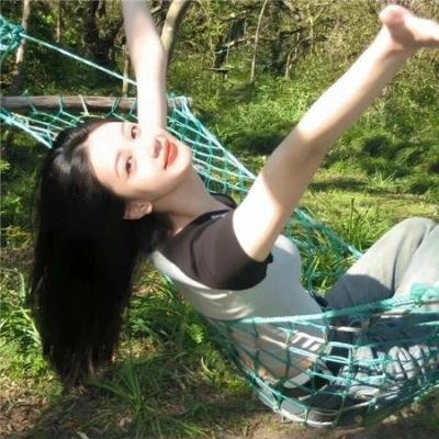 巴黎艳妹